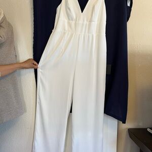 (NEW) Lulus all white BOW WIDE-LEG JUMPSUIT